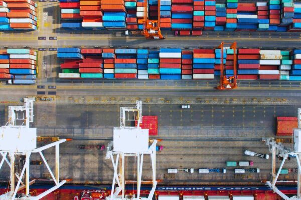 Comercio Internacional y Negocios Transfronterizos